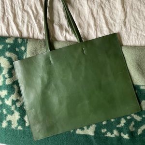 Sara Barner Sheridan Leather Bag in Kelly Green